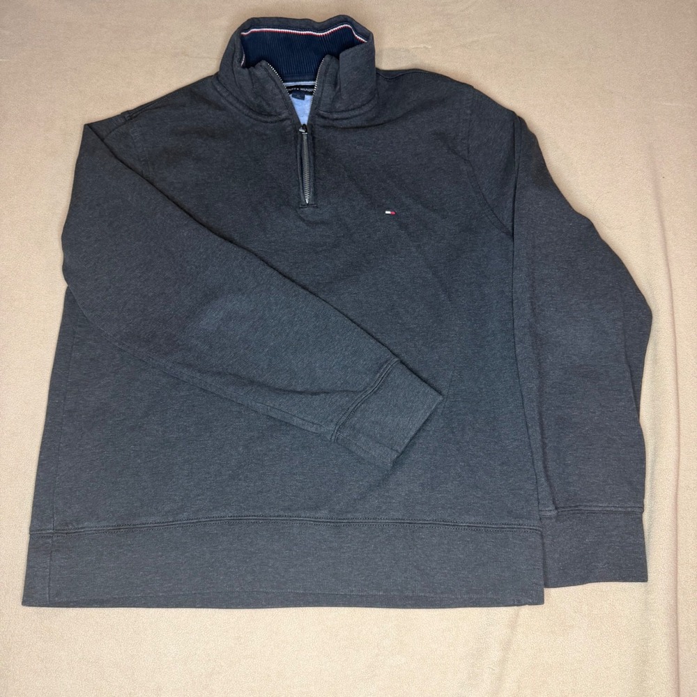 Tommy Hilfiger Mens Quarter Zip Pullover Charcoal Gray Sweatshirt Medium